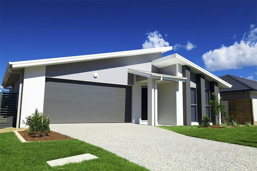 Modern House — Northfield, IL — Raynor Door Company